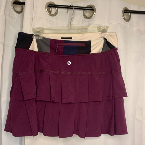 Lululemon Run: Pace Skort in plum, size 8 (long) - Picture 2 of 9